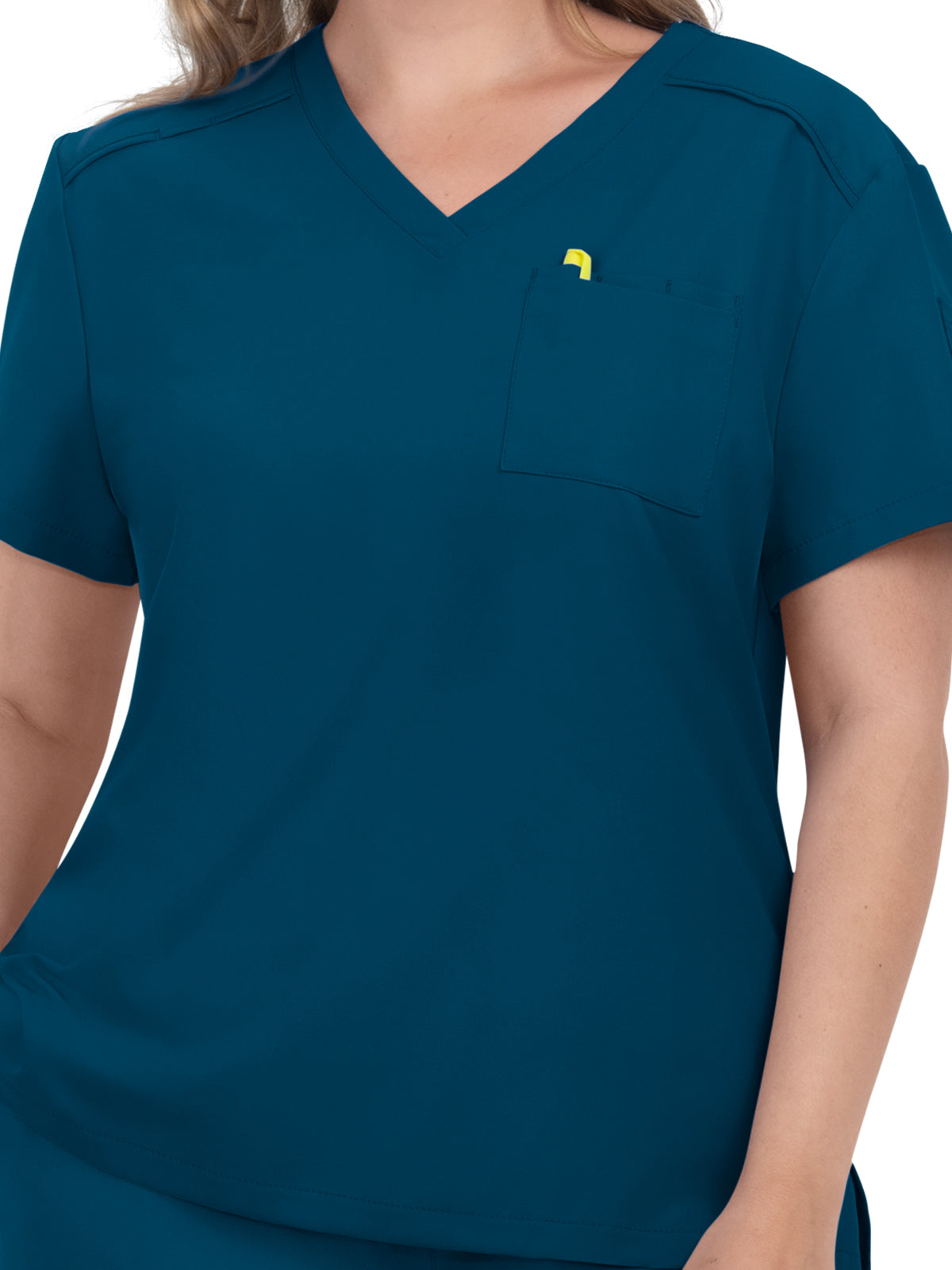 Women's 2-Pocket V-Neck Tuck-In Aura Top - C100 - Caribbean Blue