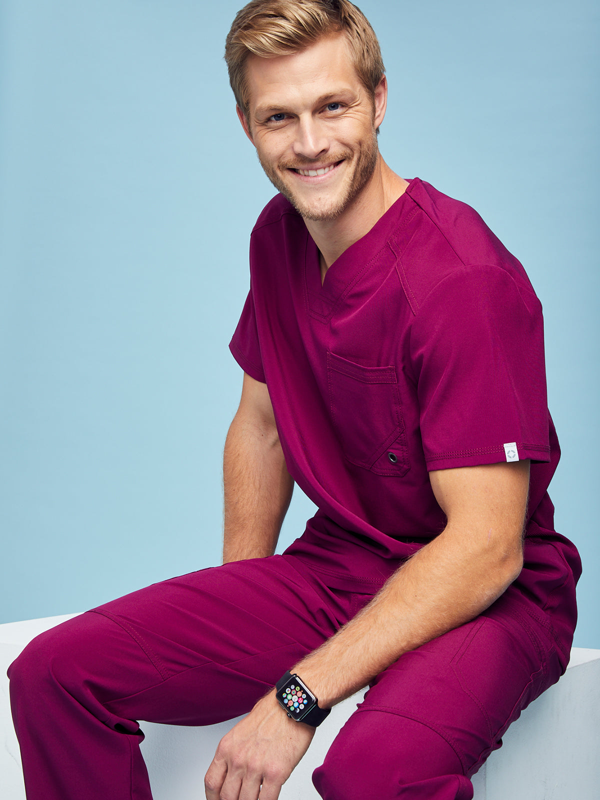 Men's Three-Pocket V-Neck Top - CK900A - Wine