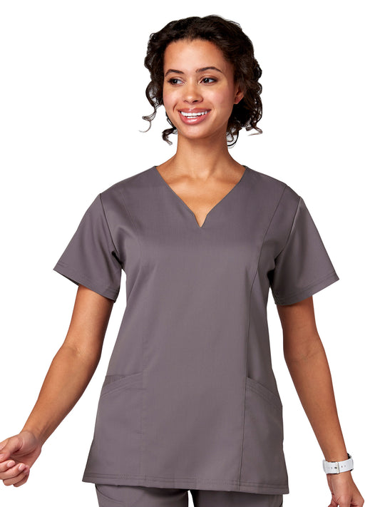 Women's 2-Pocket Ventral V-Neck Top