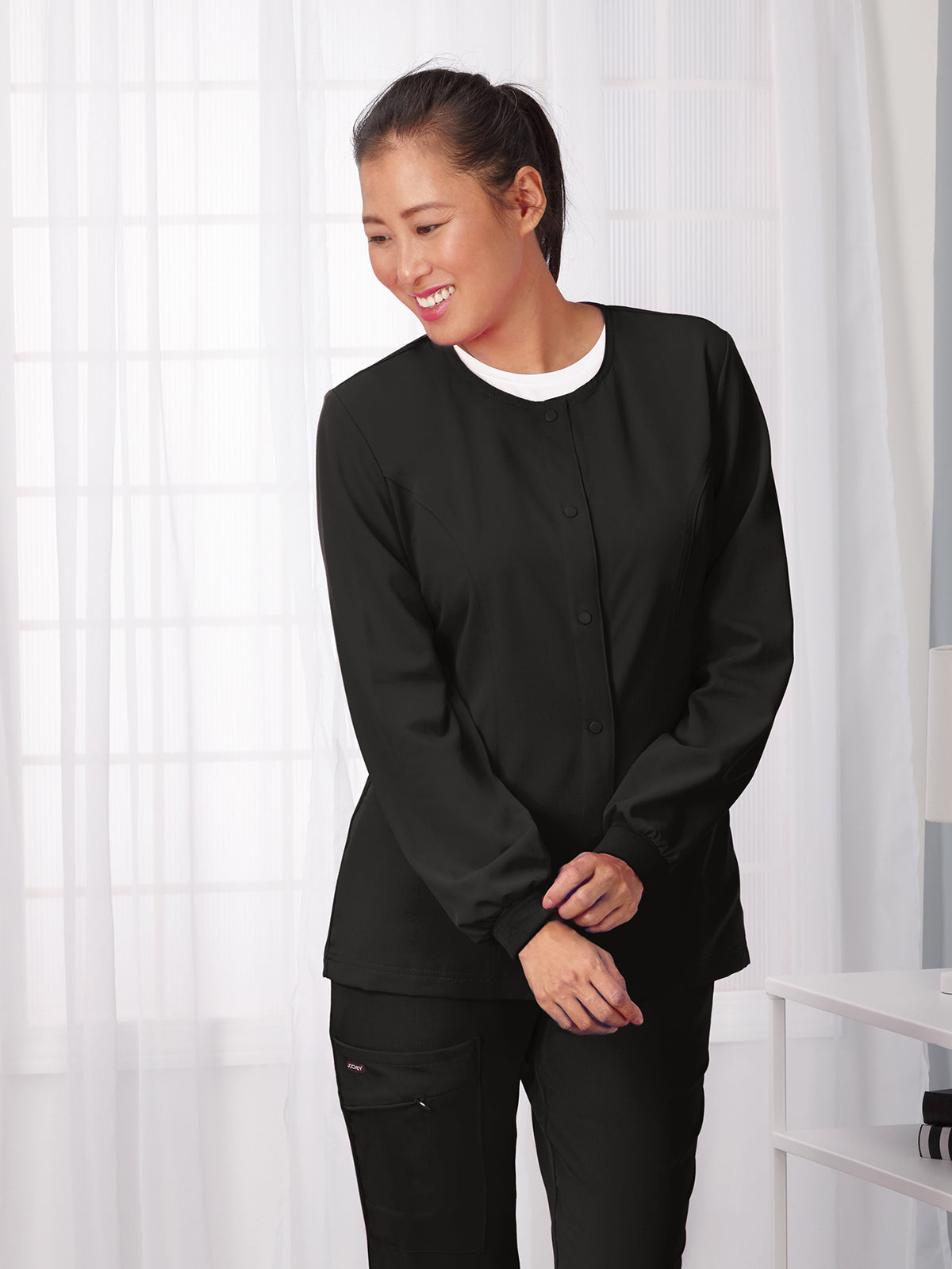 Women's 3-Pocket Snap Front Scrub Jacket