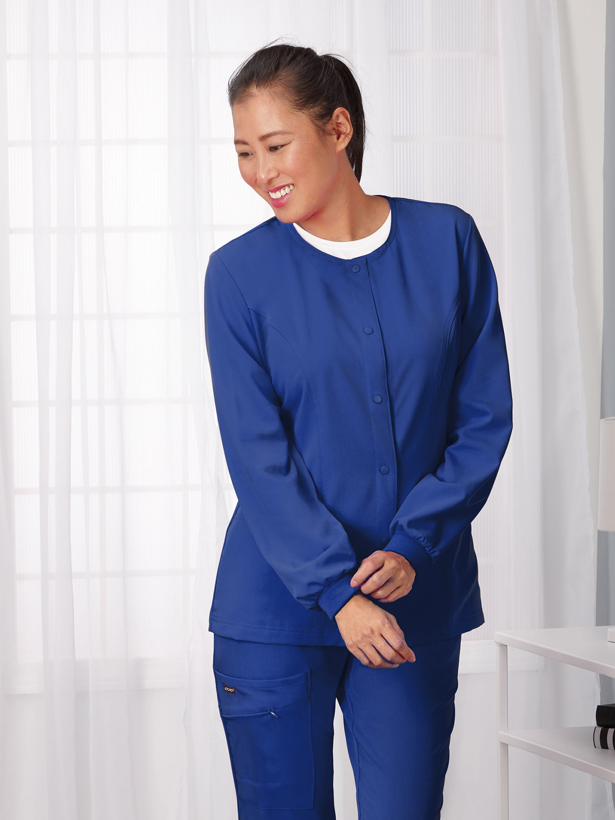 Women's 3-Pocket Snap Front Scrub Jacket