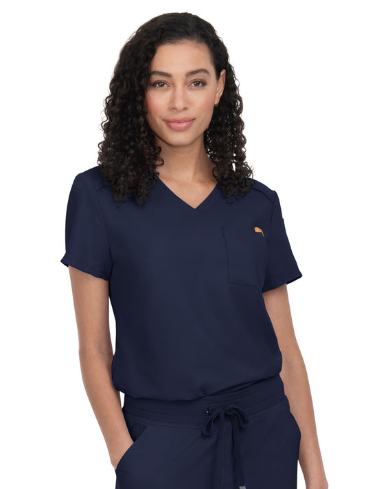 Women's 2-Pocket V-Neck Tuck-In Aura Scrub Top