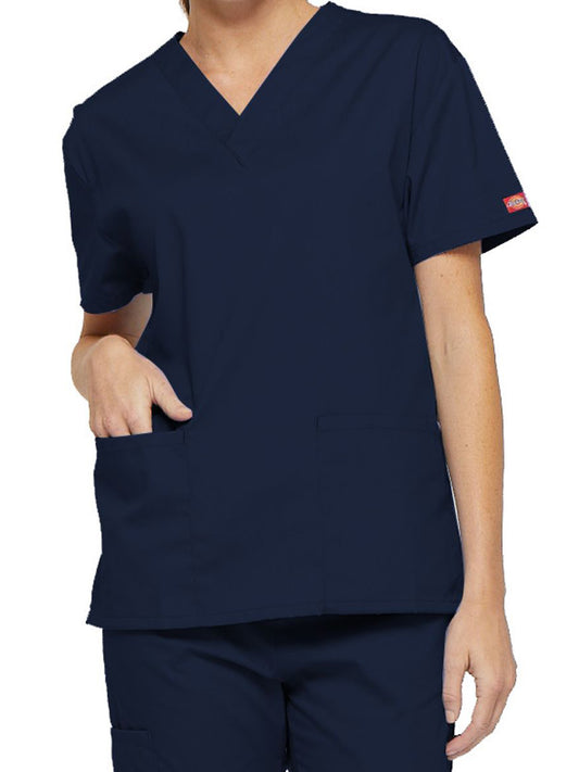 Women's 2-Pocket V-Neck Scrub Top