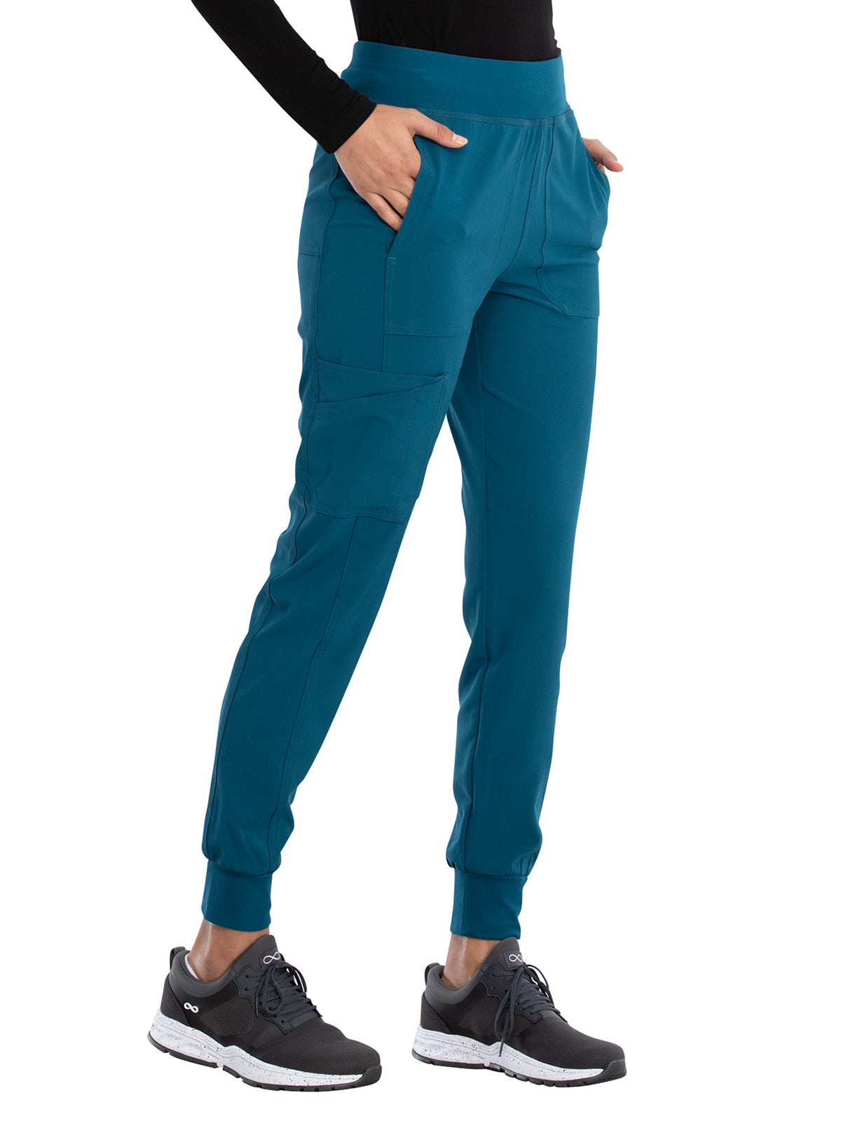 Women's 7-Pocket Mid Rise Jogger Pant