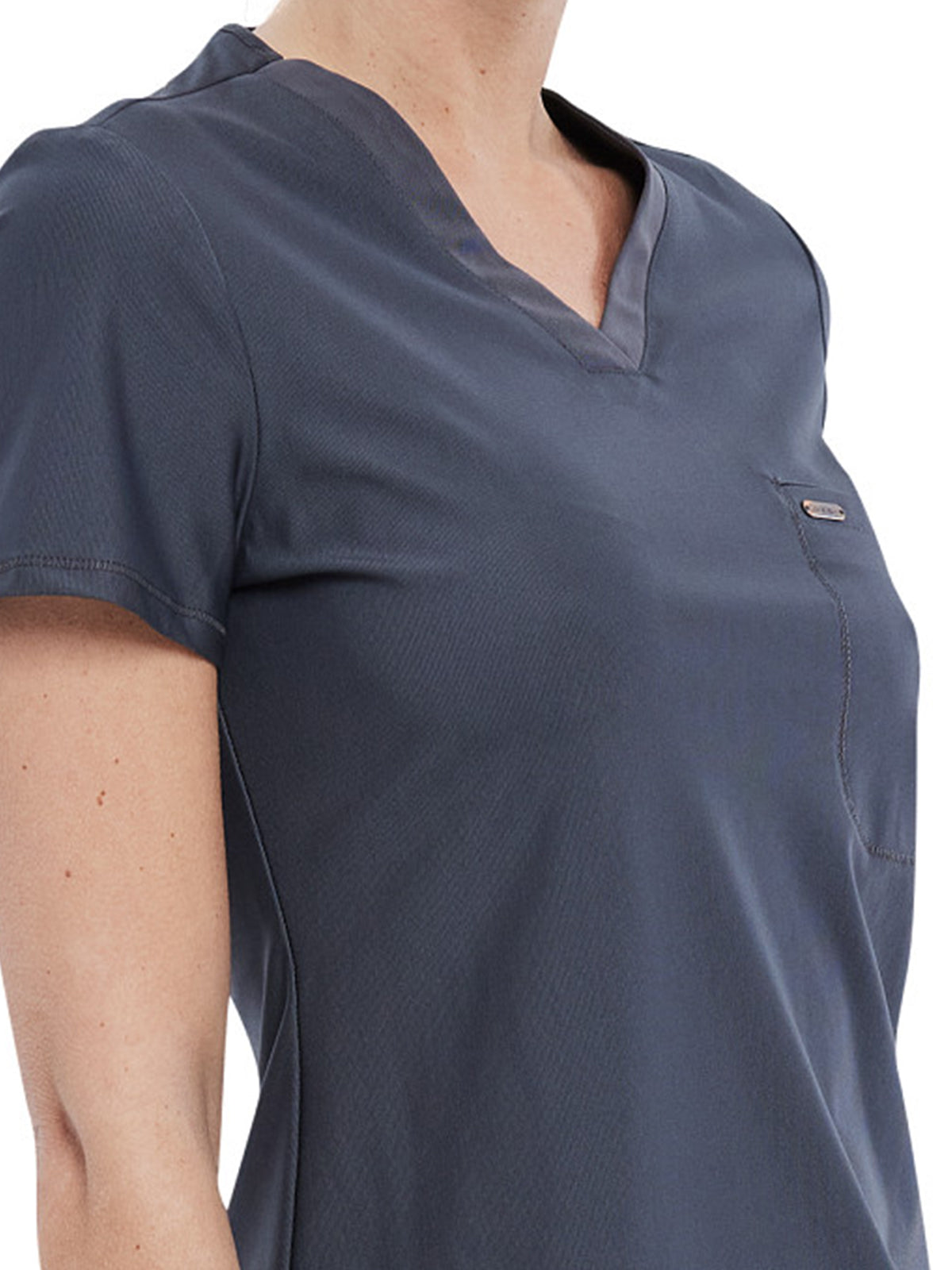 Women's 1-Pocket Tuckable V-Neck Scrub Top