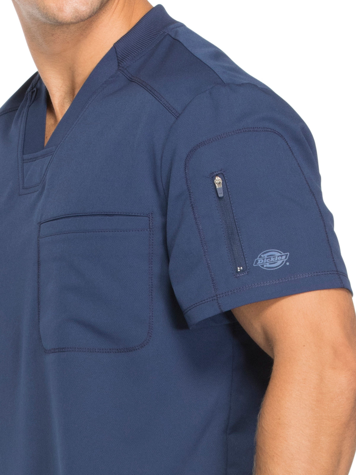 Men's 2-Pocket Tuckable Scrub Top