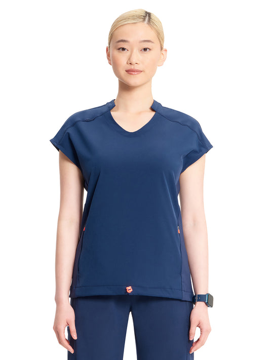 Women's 2-Pocket V-Neck Top