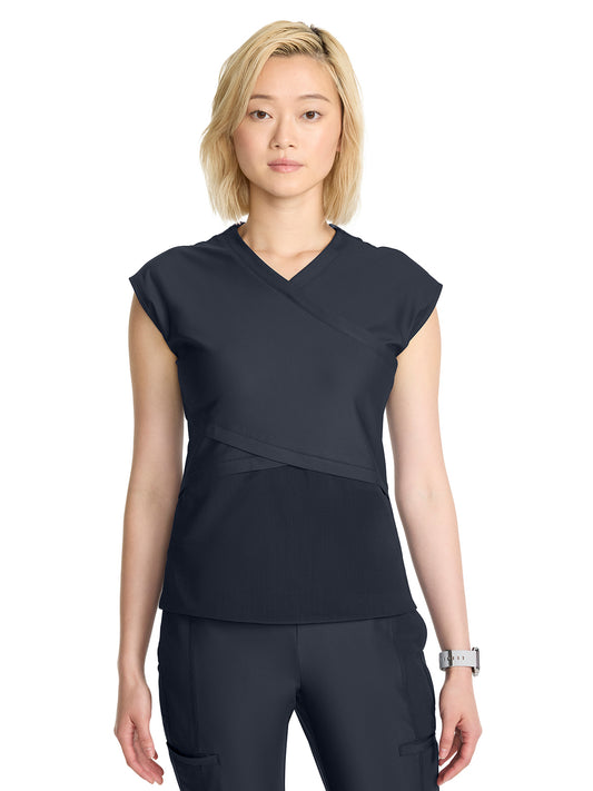 Women's 2-Pocket V-Neck Top