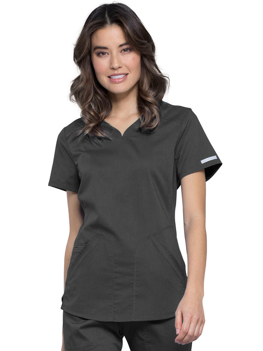 Women's 2-Pocket V-Neck Top