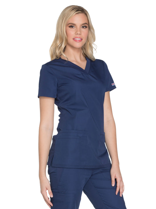 Women's 2-Pocket V-Neck Scrub Top